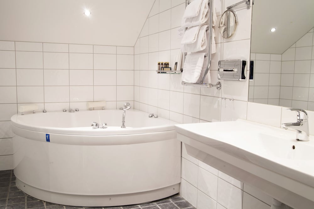 Junior Suite (Pool access included) photo 2