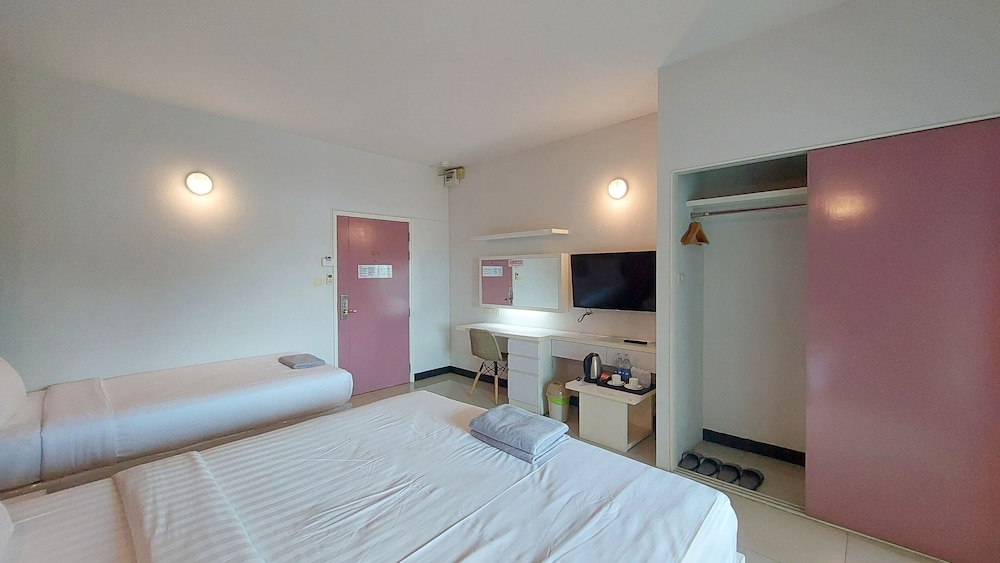 Triple Room - Photo 11