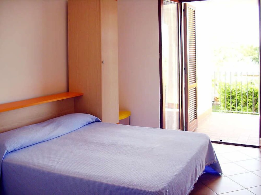 Apartment, Garden View