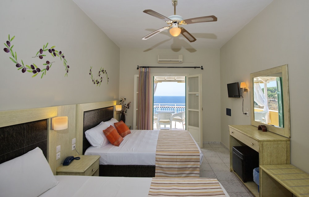 Studio, Sea View