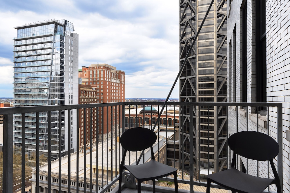 Junior Suite, 1 Bedroom, Balcony photo 2