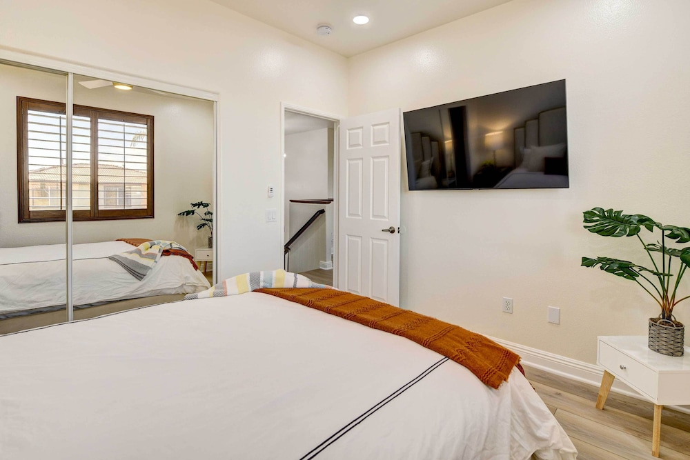 House (6 Bedrooms) photo 1
