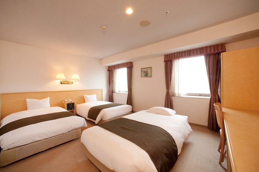 Triple Room, Smoking photo 1