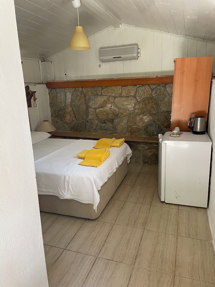 Classic Double or Twin Room photo 1