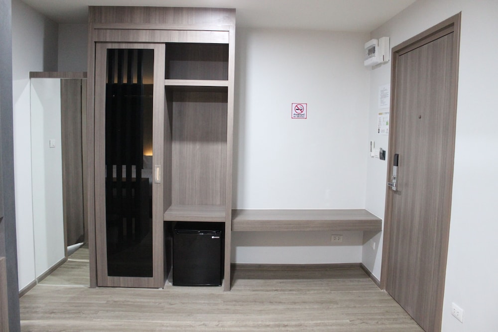 Deluxe Double Room - Photo 14