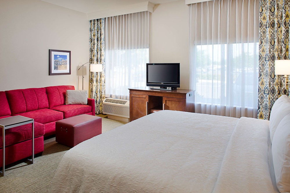 Studio, 1 King Bed, Non Smoking (Drinks & Snacks) - Photo 4