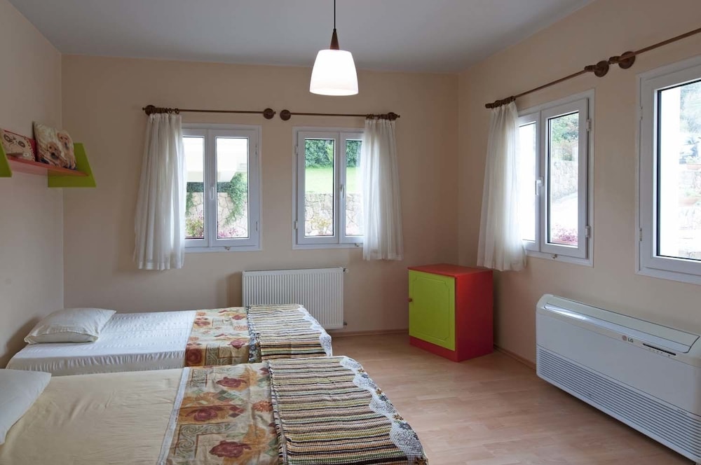 Panoramic Villa, 3 Bedrooms, Terrace, Sea View photo 2