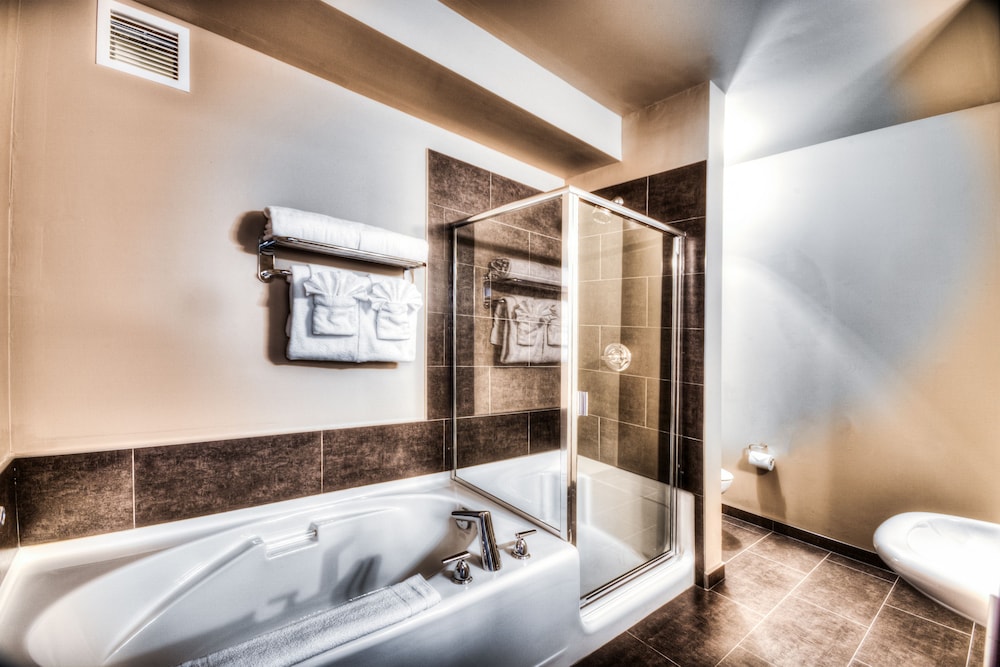 King Bachelor Full bathroom - Photo 4