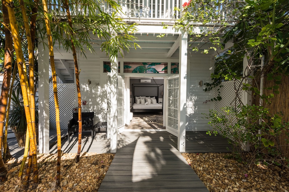 Alexanders Guesthouse - Adult Exclusive, LGBTQ Friendly, Photo 2