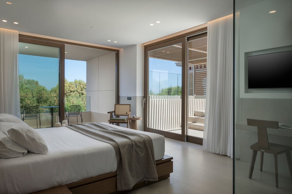 Deluxe Suite Private Pool