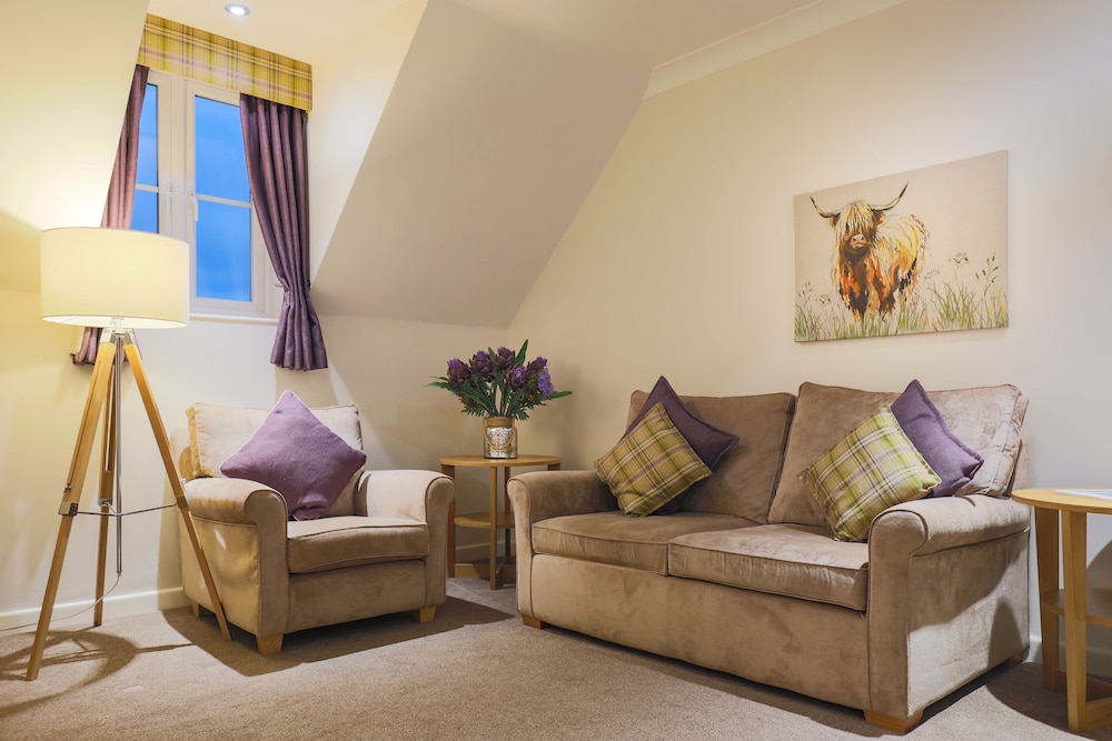 Suite, 1 Double Bed, Non Smoking - Photo 7