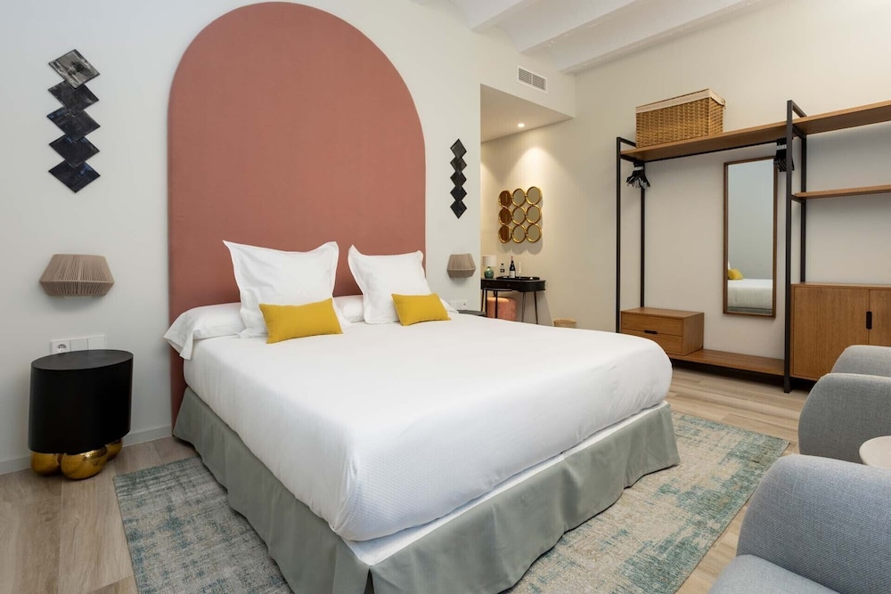 Standard Room, 1 Queen Bed, Vineyard View photo 2