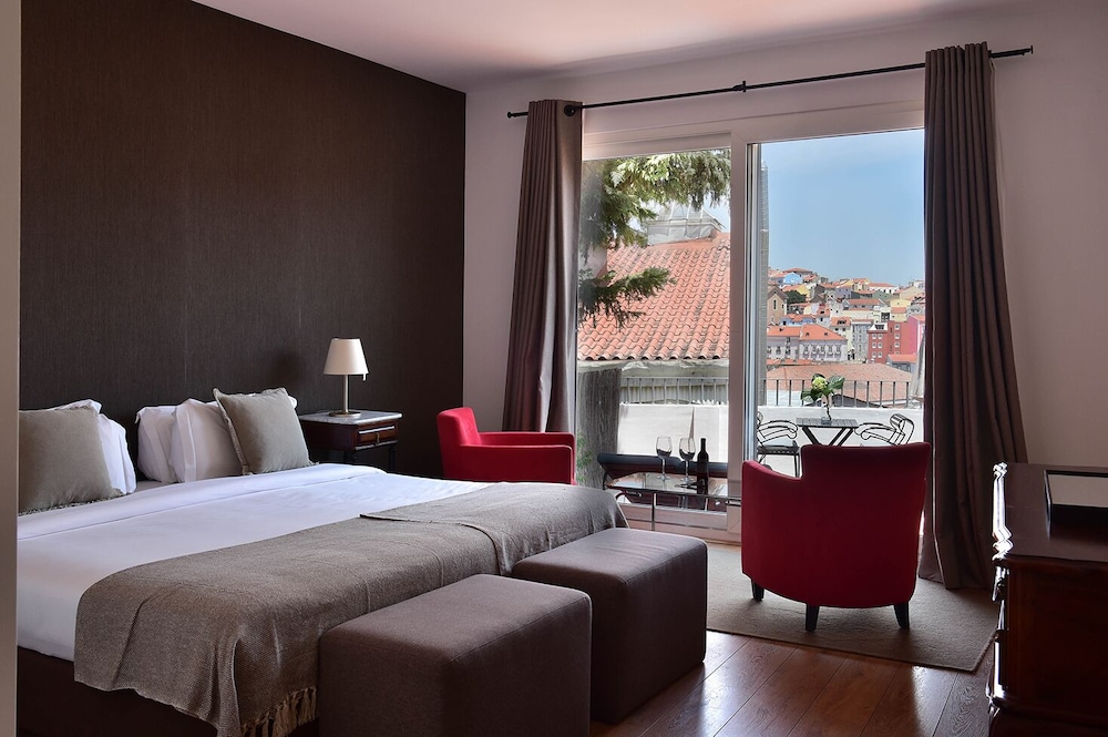 Deluxe Room, Terrace - Photo 4