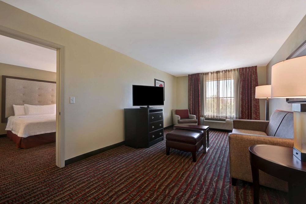 Suite, 2 Queen Beds - Photo 1