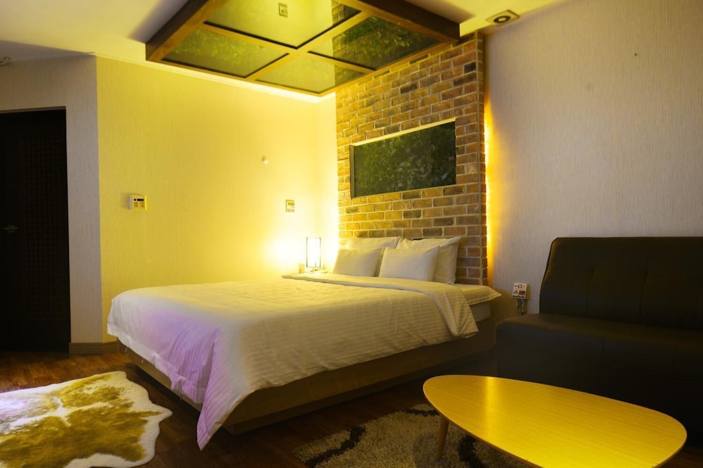Deluxe Double Room photo 3