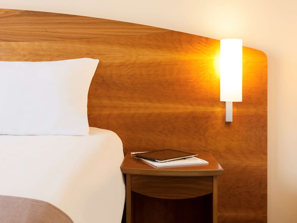Room, 1 Double Bed - Photo 3