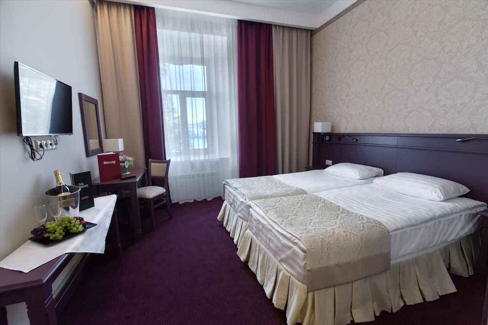 Superior Double or Twin Room photo 2