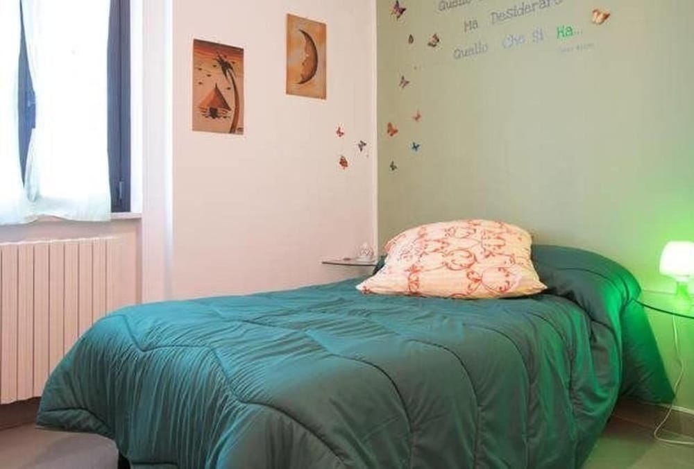 Single Room, Private Bathroom (External)