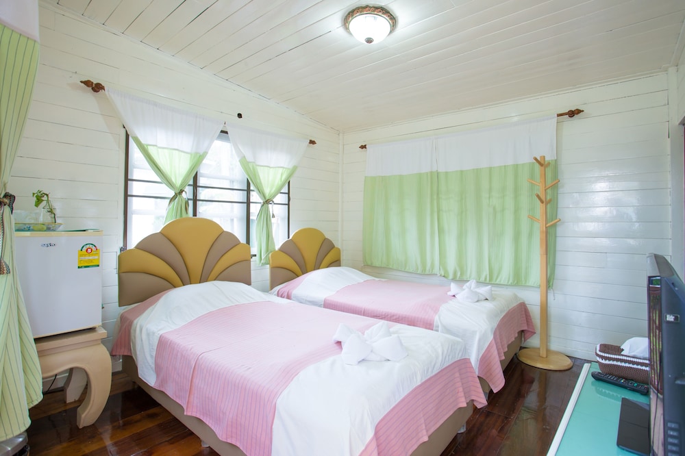 Junior Villa Bangalow