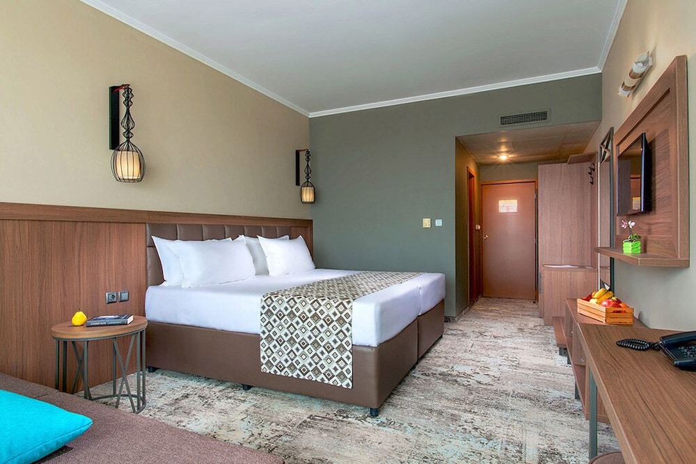 Deluxe Double Room, Sea View photo 3
