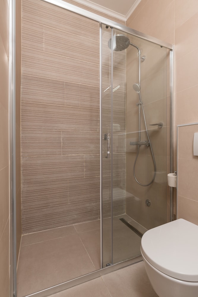 Triple Room, 1 Bedroom - Photo 1