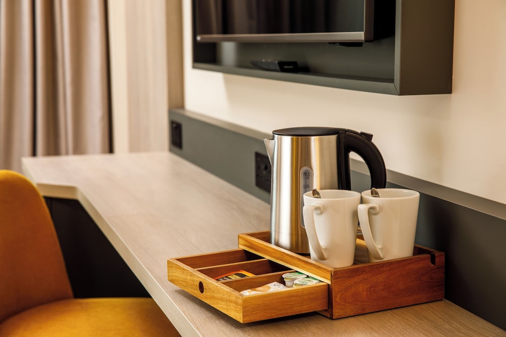 Deluxe Accessible Room - Photo 2
