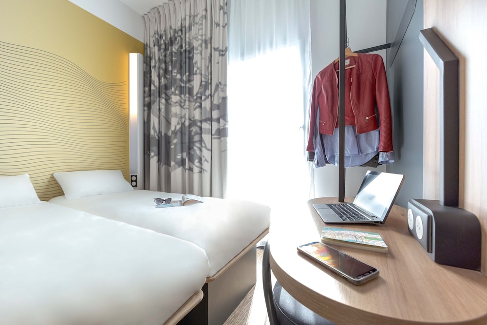 Twin Room - Photo 4