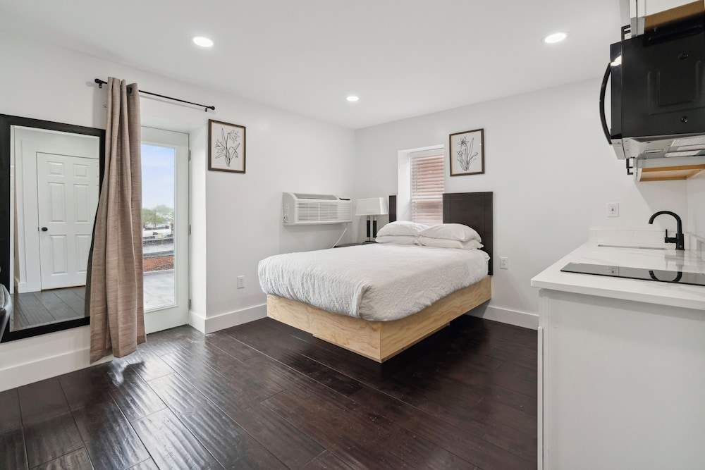 Classic Studio, 1 Double Bed, Non Smoking, Private Bathroom