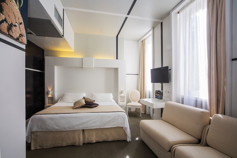 Superior Quadruple Room