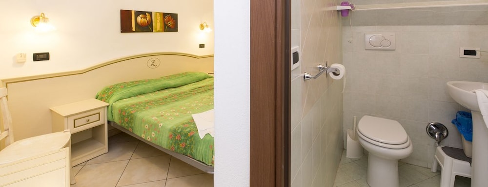 Triple Room - Photo 19