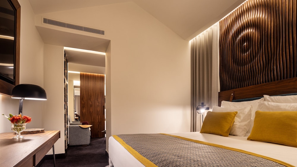 Junior Suite - Photo 8