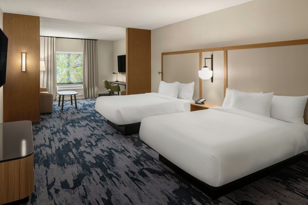 Suite, Multiple Beds