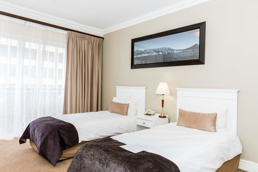 Standard Twin Room - Photo 4