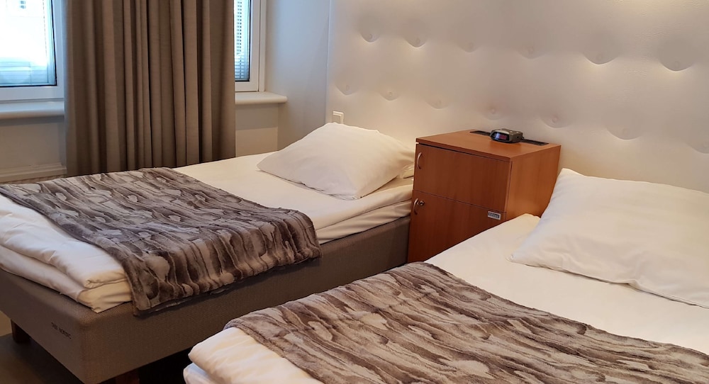 Standard Room, 2 Twin Beds, Non Smoking, Sauna - Photo 1