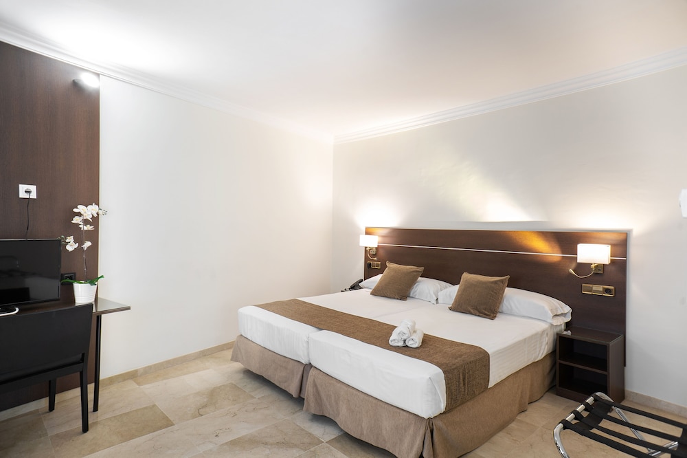 Triple Room - Photo 3