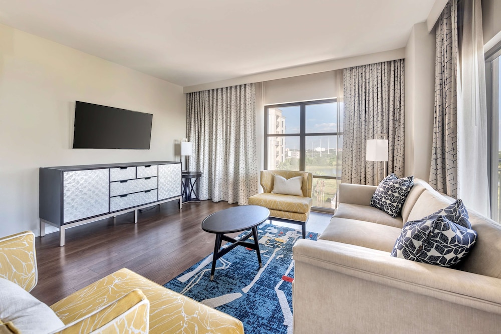 Suite, 1 Bedroom, Kitchen