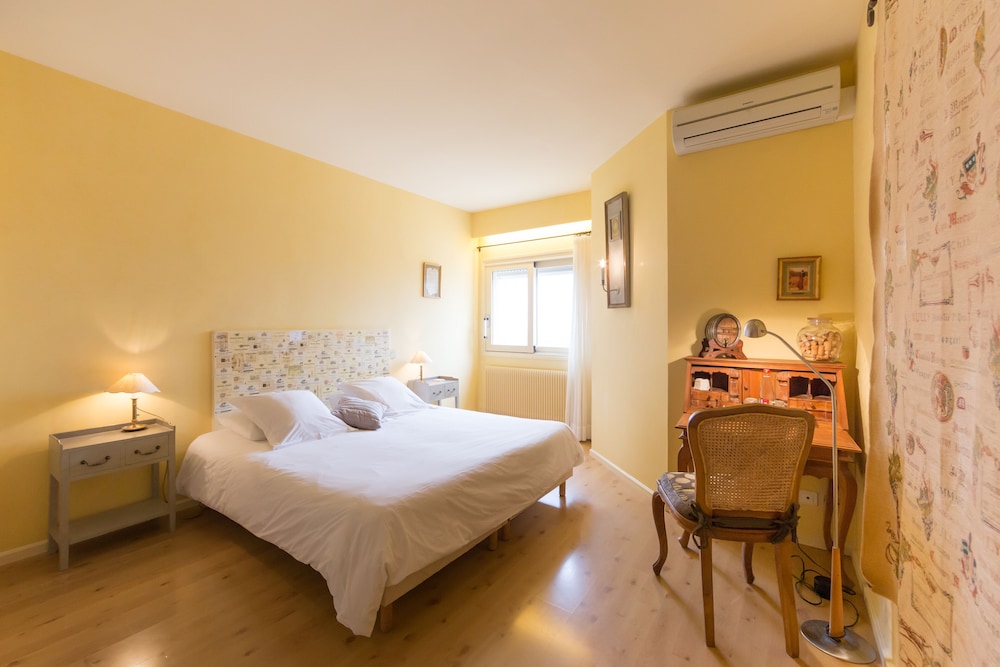Standard Double Room (Aubépines) photo 1