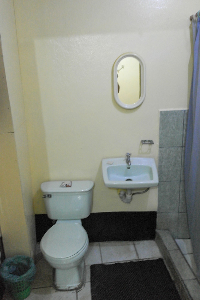 Basic Single Room, 1 Twin Bed photo 2