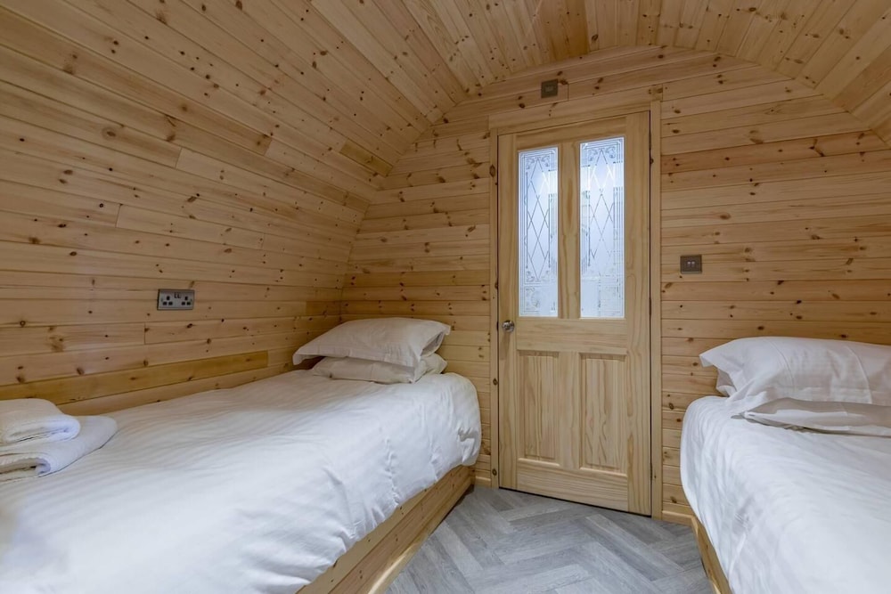Cabin photo 2