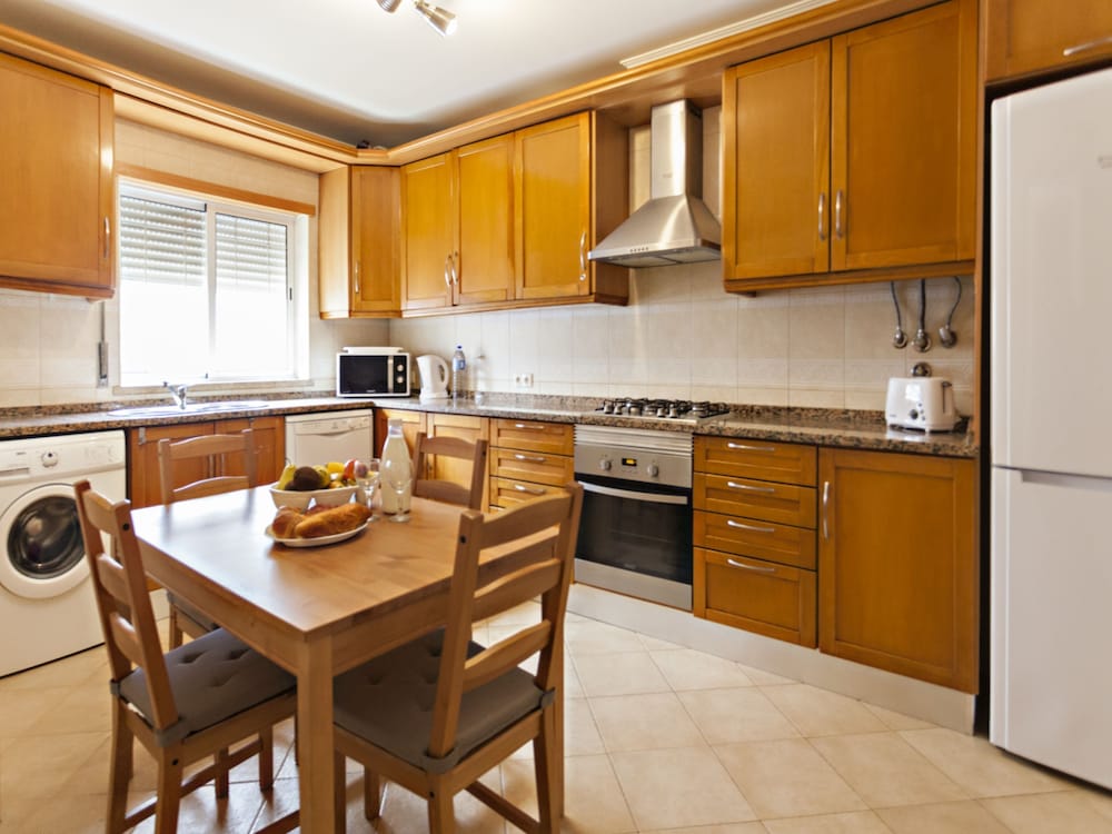 House, 3 Bedrooms photo 2