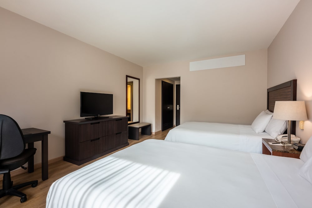 Superior Twin Room, 2 Double Beds - Photo 1