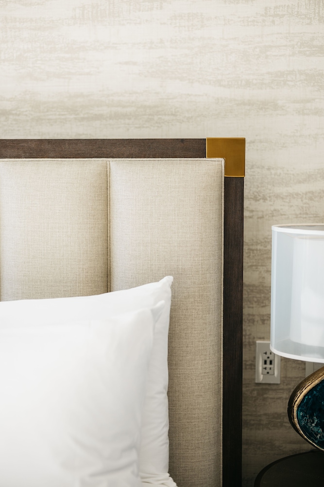 Legacy Suite photo 3