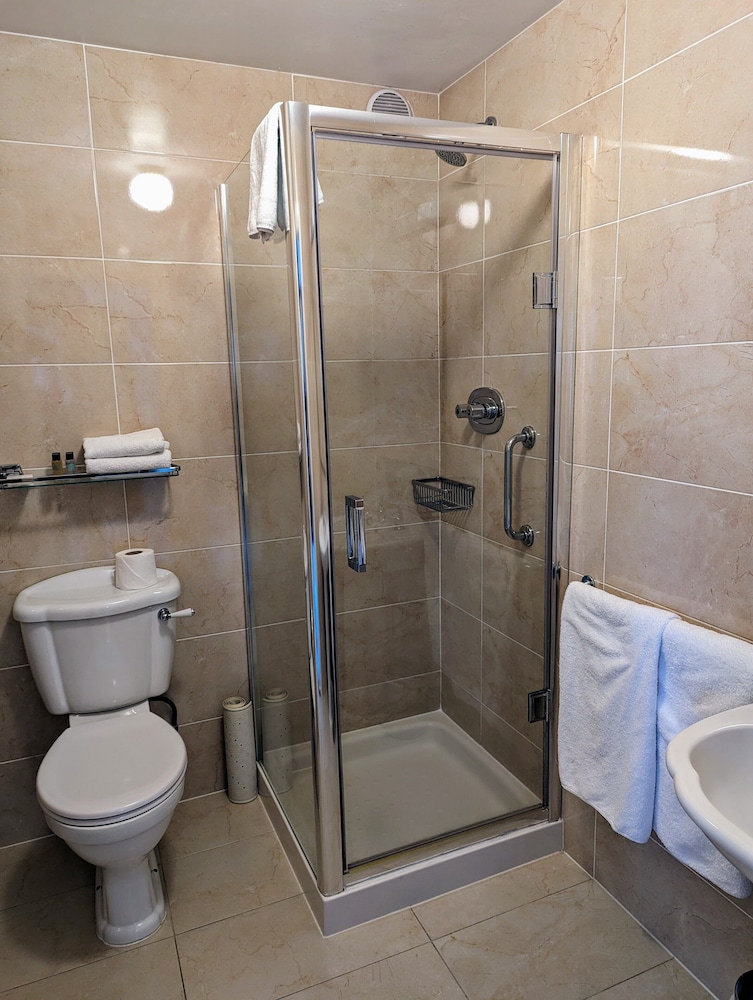 Double Room - Photo 7