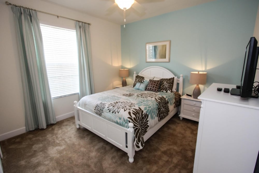 Apartment, Multiple Beds (4072 Solterra)