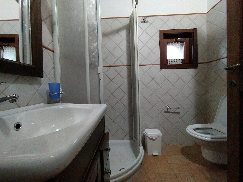 Apartment, 2 Bedrooms, Fireplace, Courtyard View (Regina) photo 3