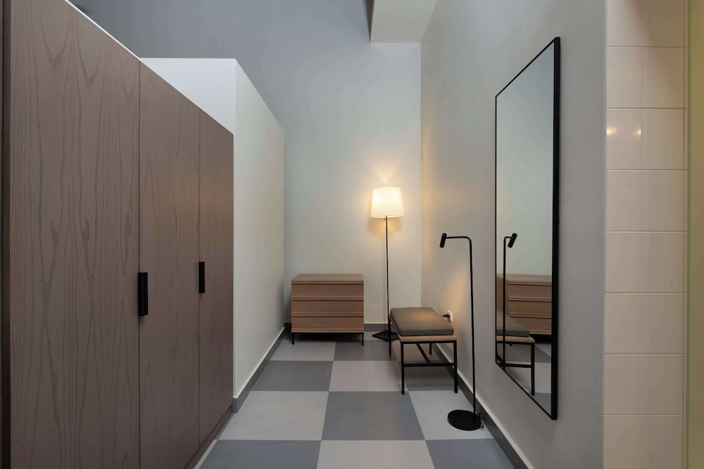 Suite, 1 King Bed (Infanta) - Photo 3