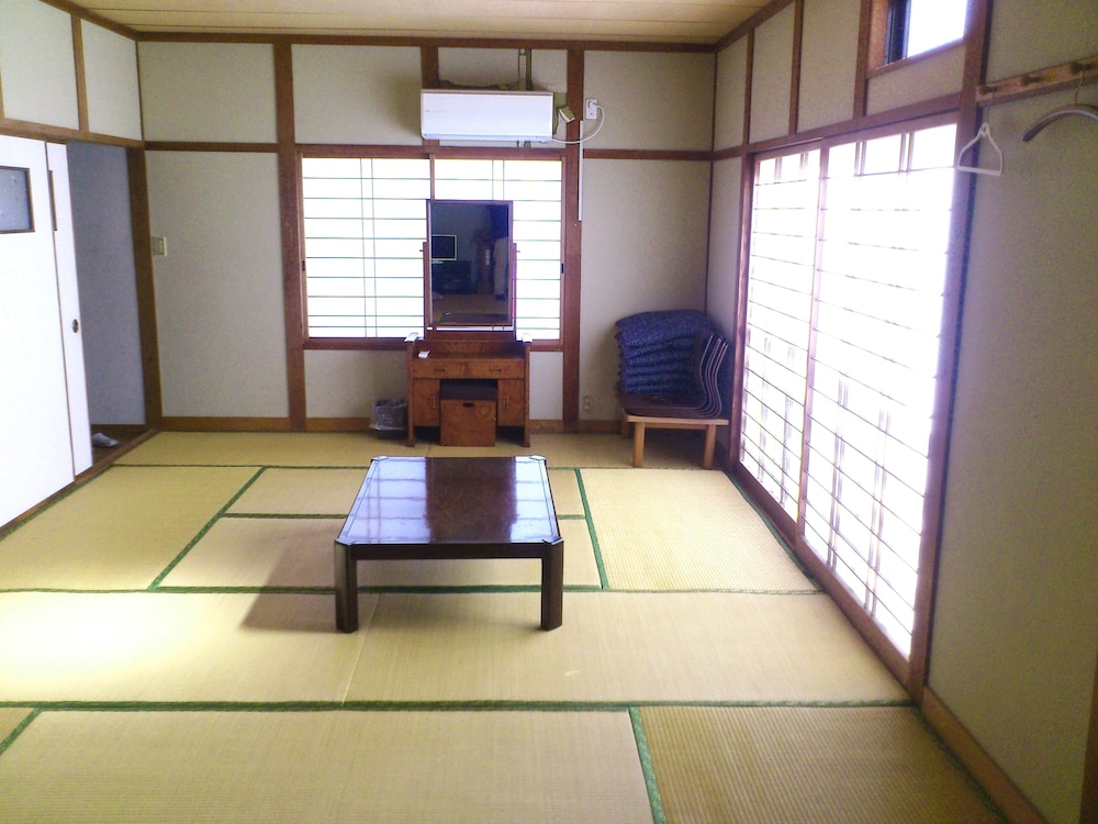 Japanese Style Family Room with Shared Bathroom
