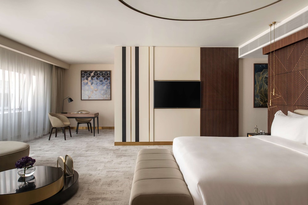 Studio Suite - Photo 2
