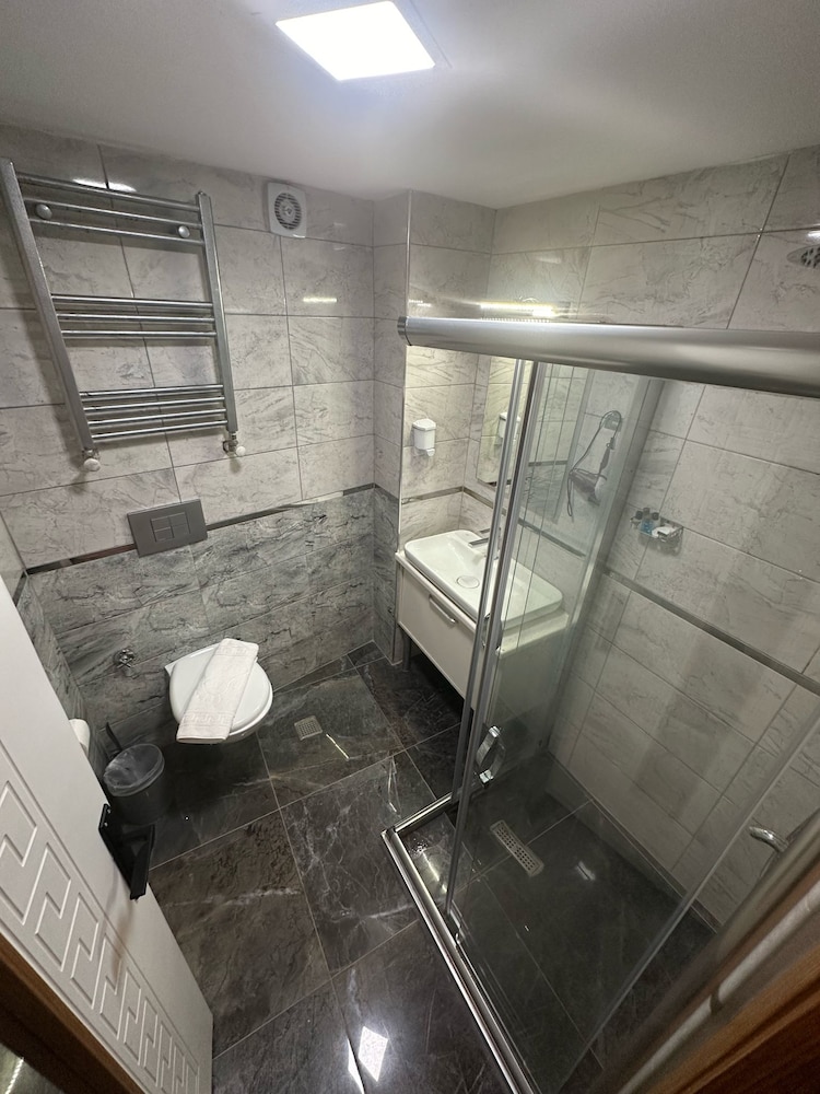 Superior Room, 1 King Bed, Smoking photo 2