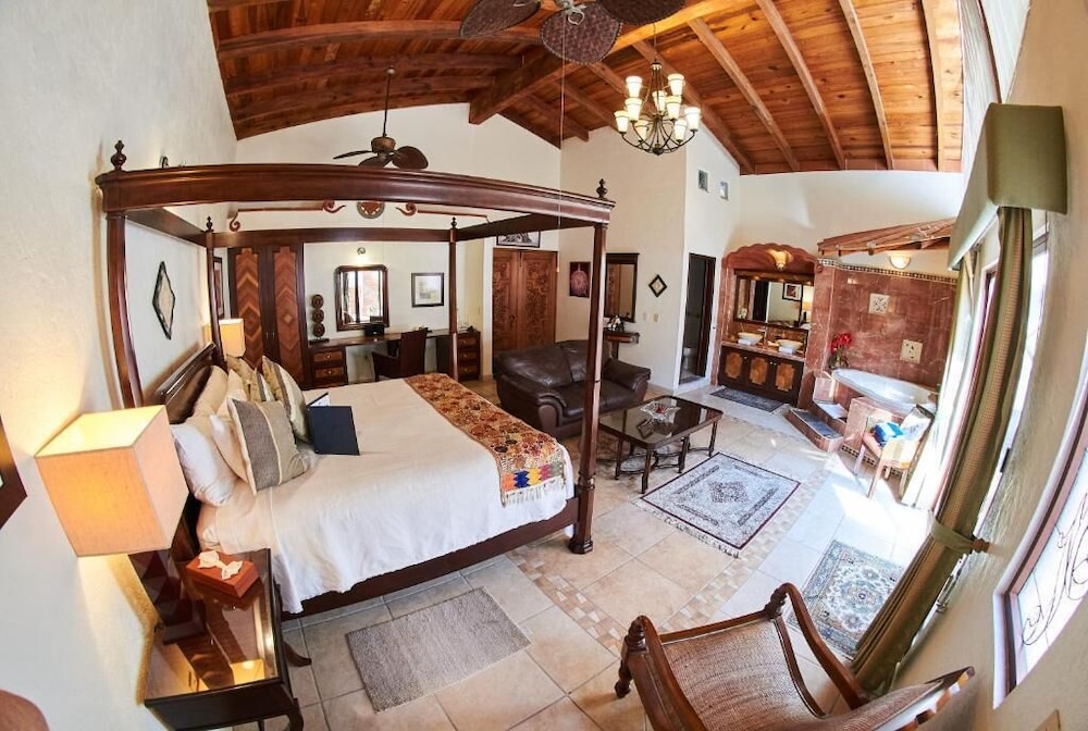 Master Suite photo 2